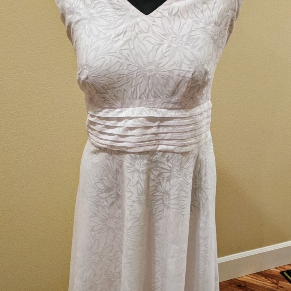 A line white dress